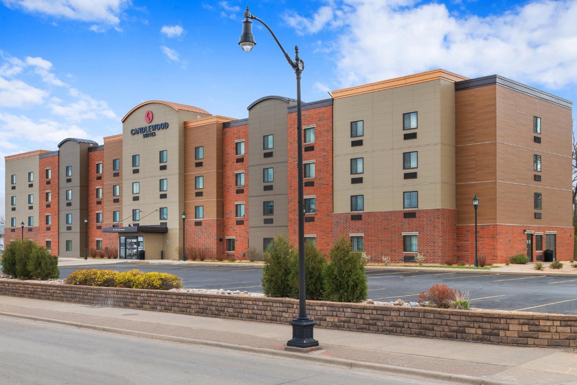 Candlewood Suites La Crosse By Ihg Экстерьер фото