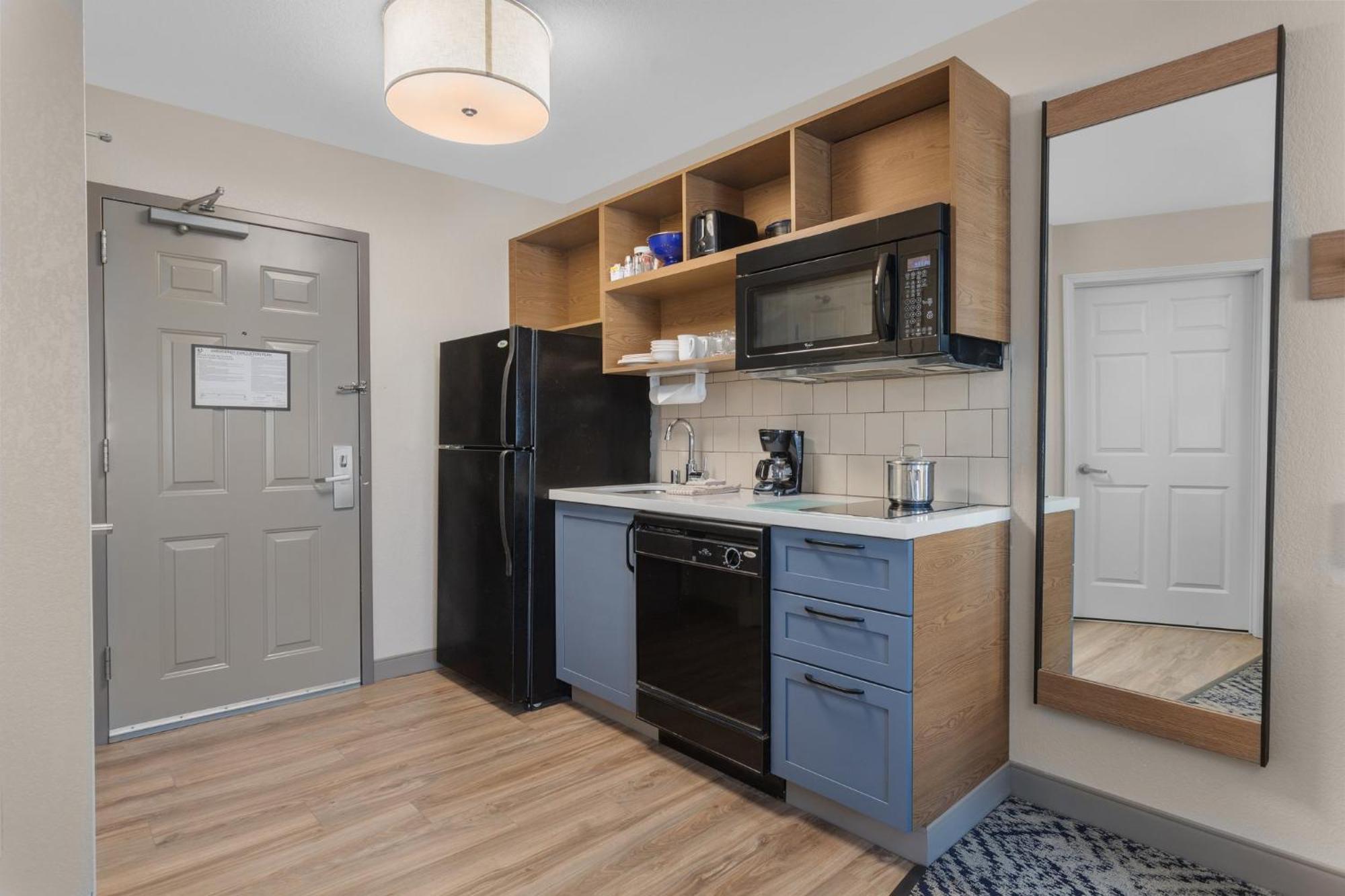 Candlewood Suites La Crosse By Ihg Экстерьер фото