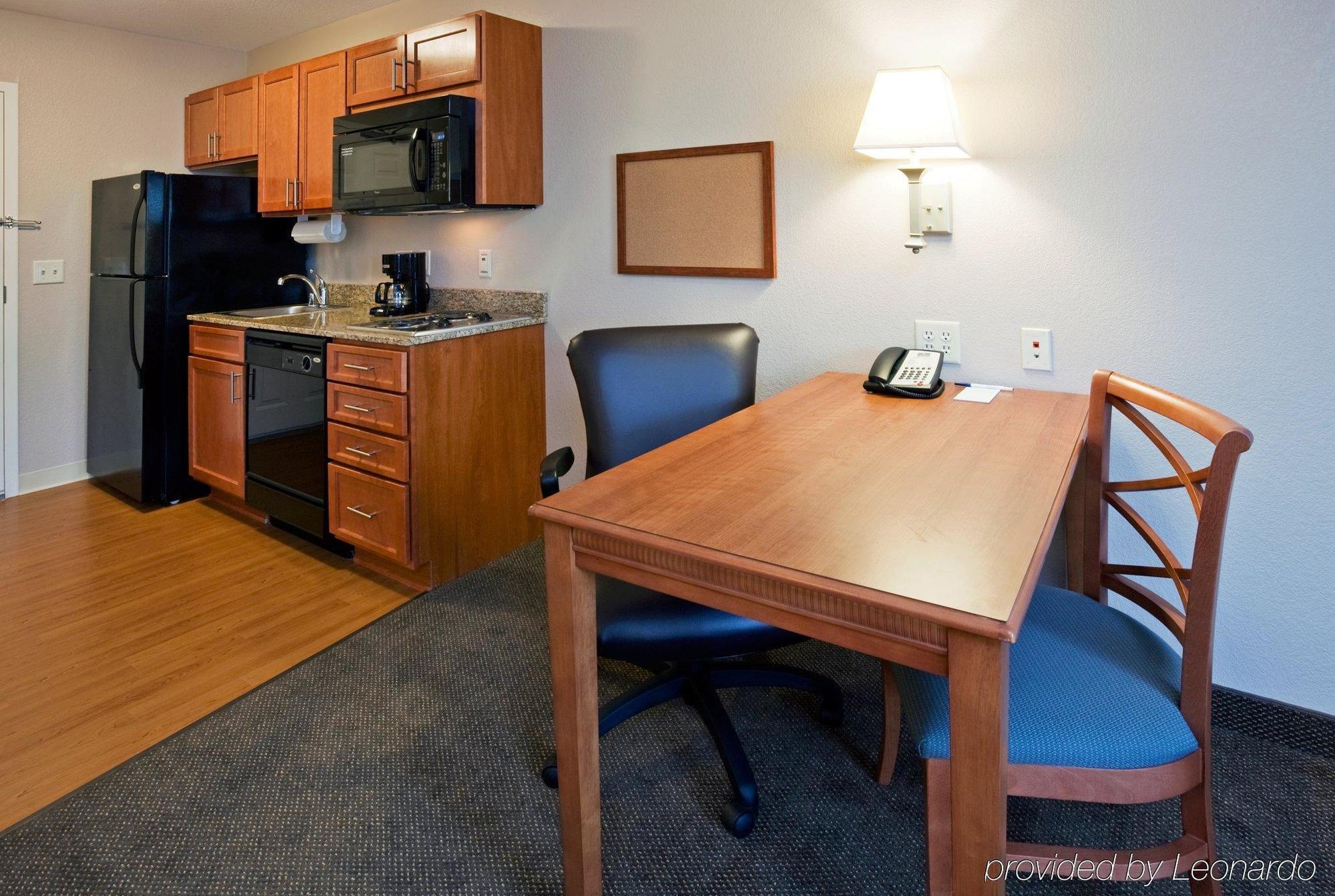 Candlewood Suites La Crosse By Ihg Экстерьер фото