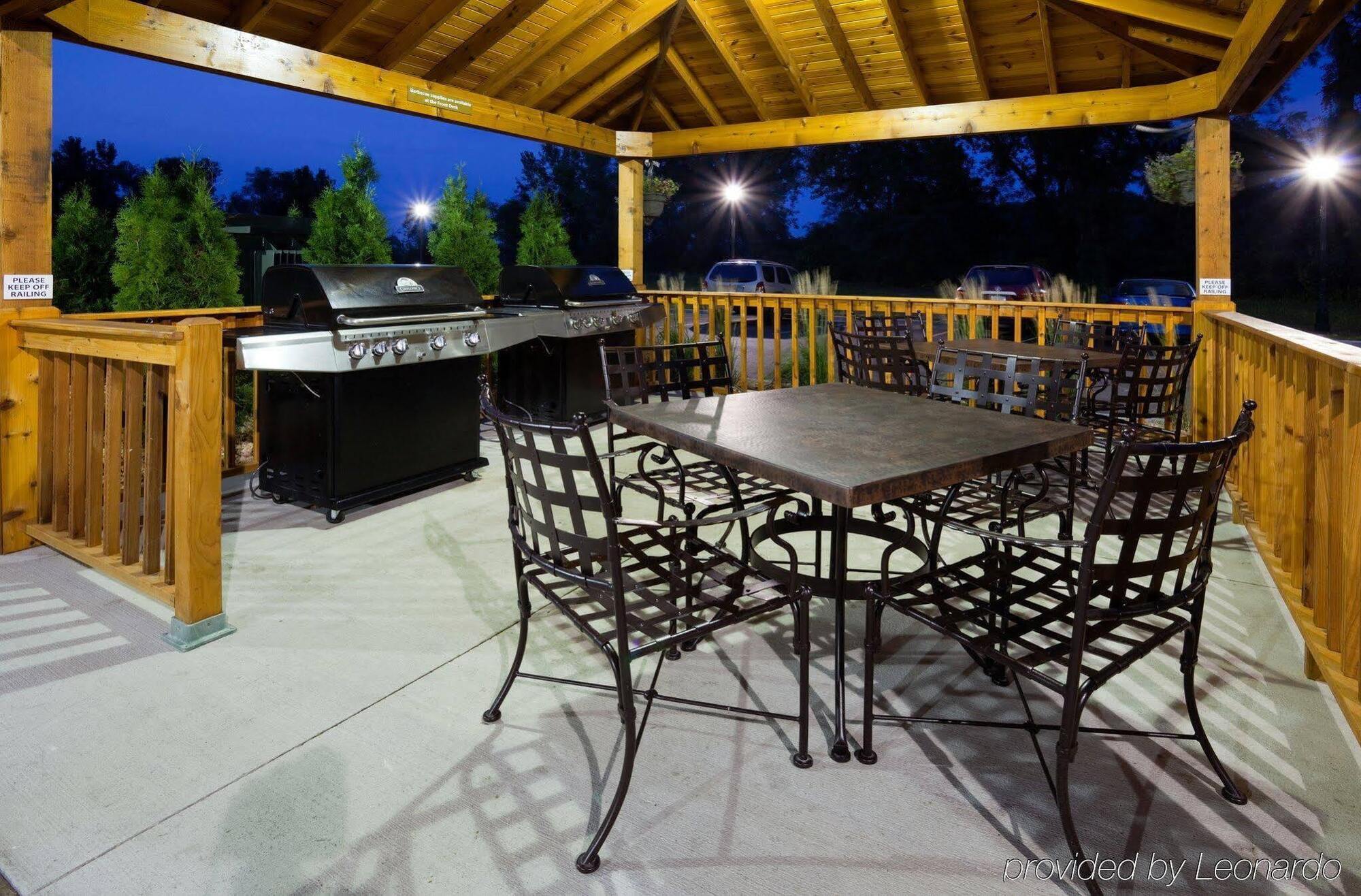 Candlewood Suites La Crosse By Ihg Экстерьер фото